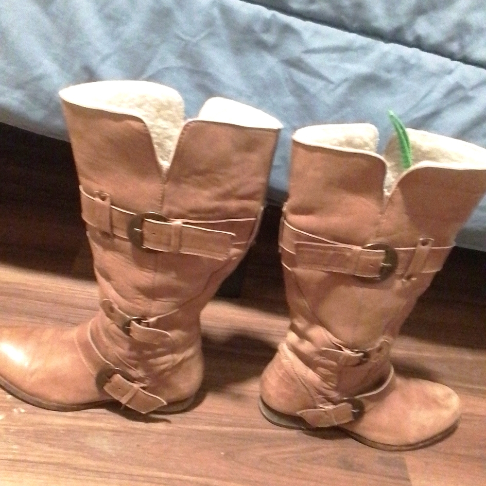 Women's BP Mid Calf Boots.